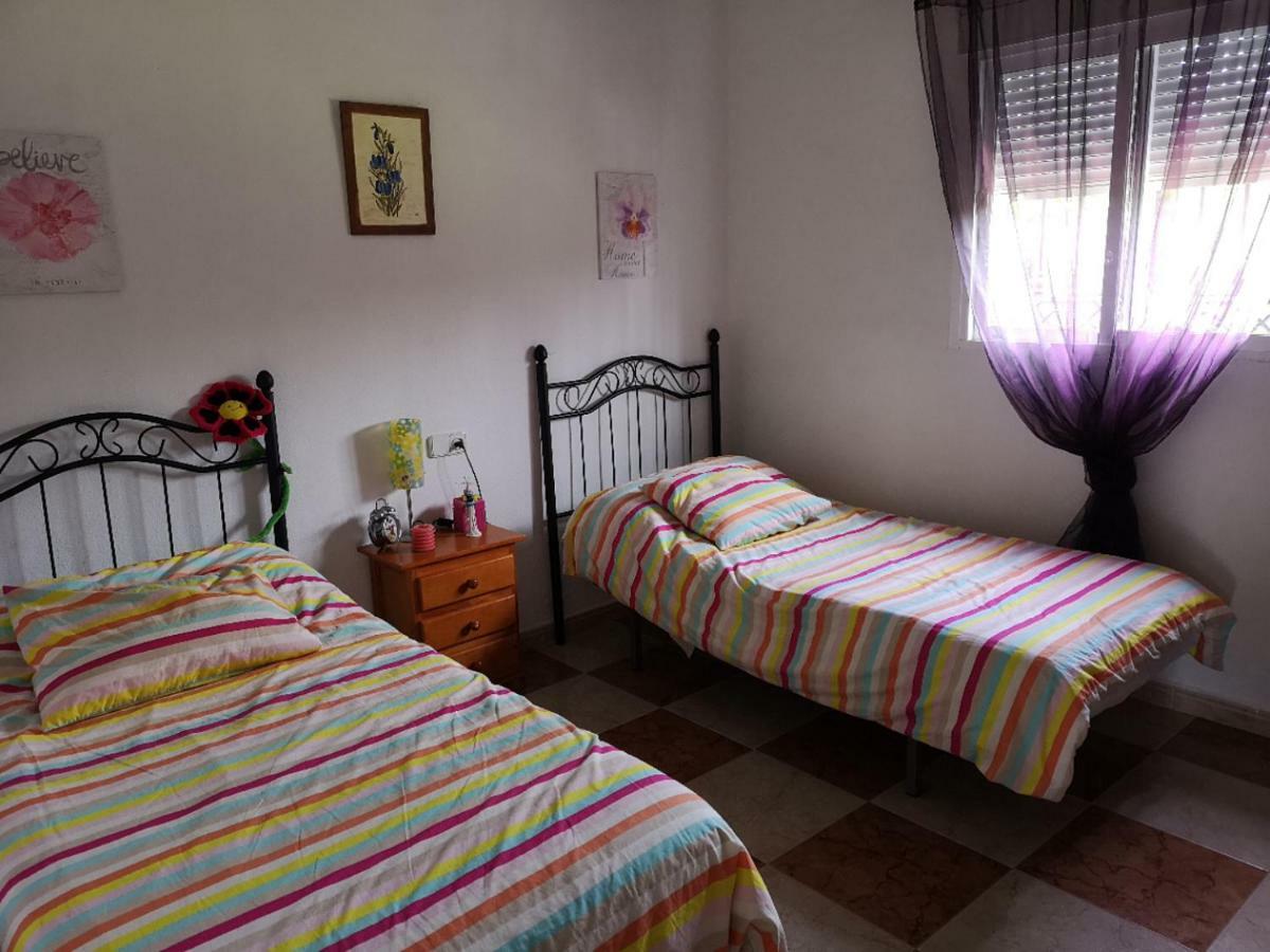 Chalet En Hozanejos 치클라나 데 라 프론테라 외부 사진